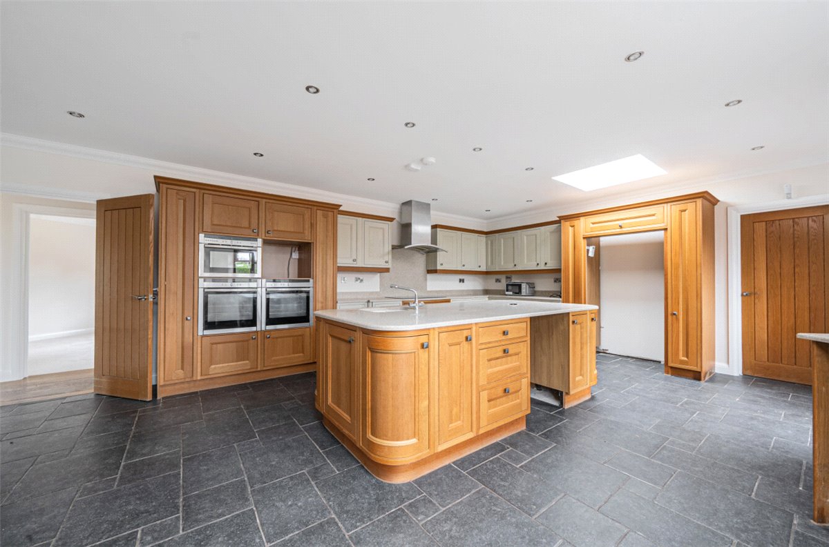 5 bedroom house, Tolldish Lane, Great Haywood ST18