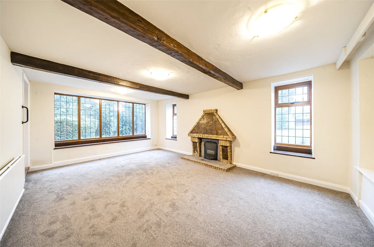 4 bedroom house, Pontefract Road, Crofton WF4 - Available