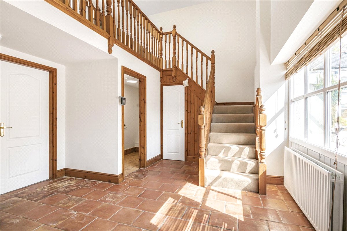 4 bedroom cottage, Yew Tree Court, Nantwich Road CW10 - Available