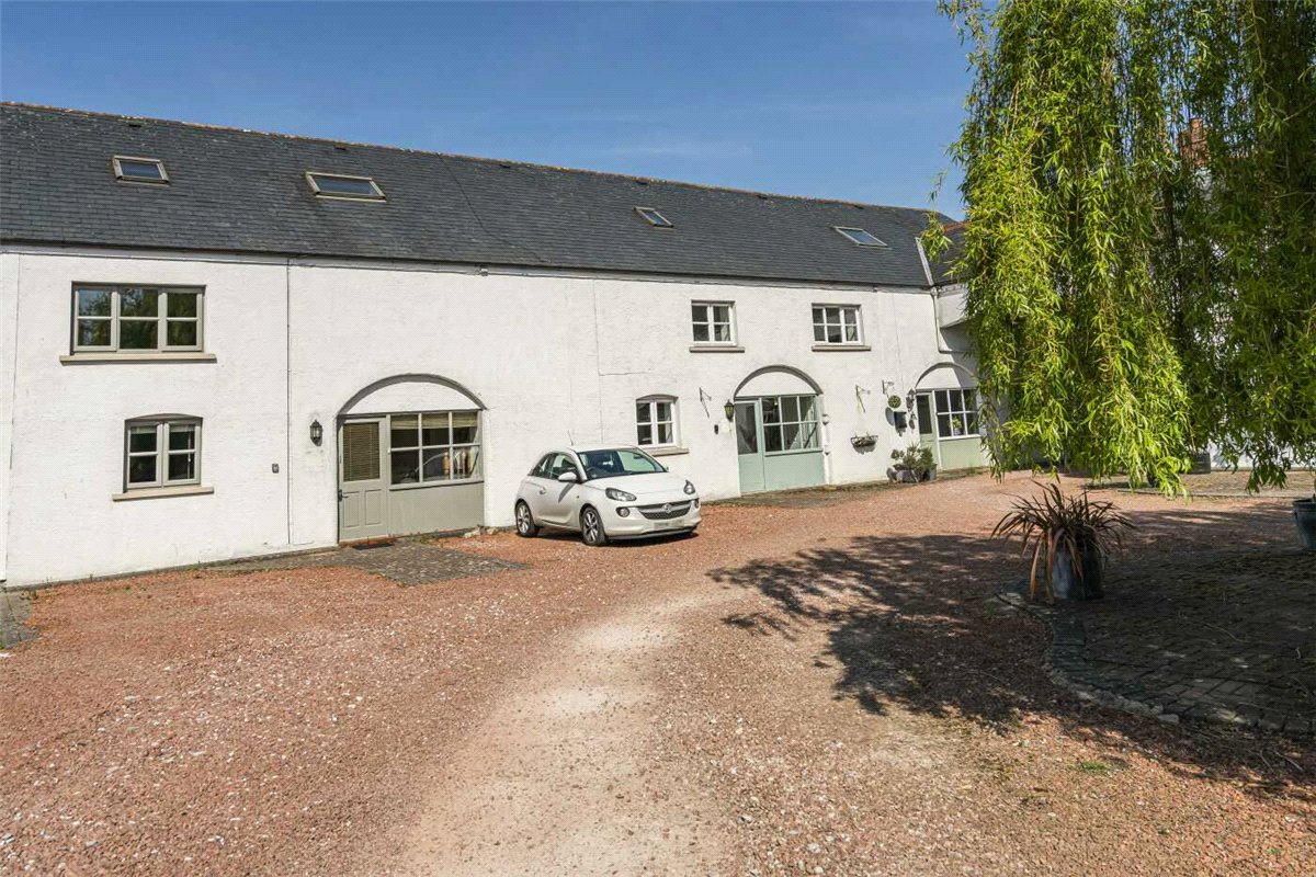 4 bedroom cottage, Yew Tree Court, Nantwich Road CW10 - Available