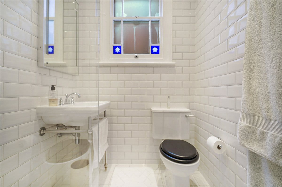 3 bedroom flat, Bishops Mansions, Fulham SW6 - Sold STC