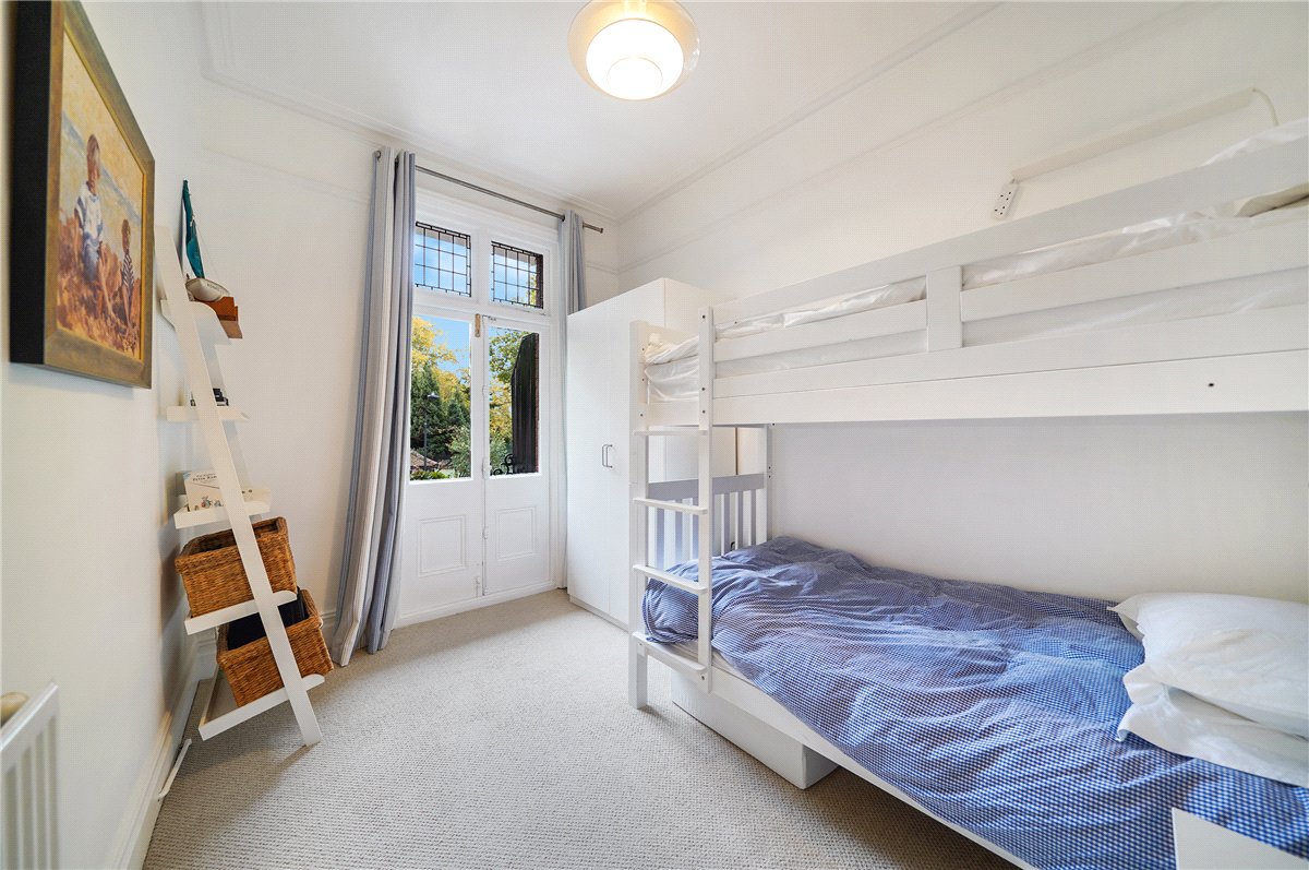 3 bedroom flat, Bishops Mansions, Fulham SW6 - Sold STC