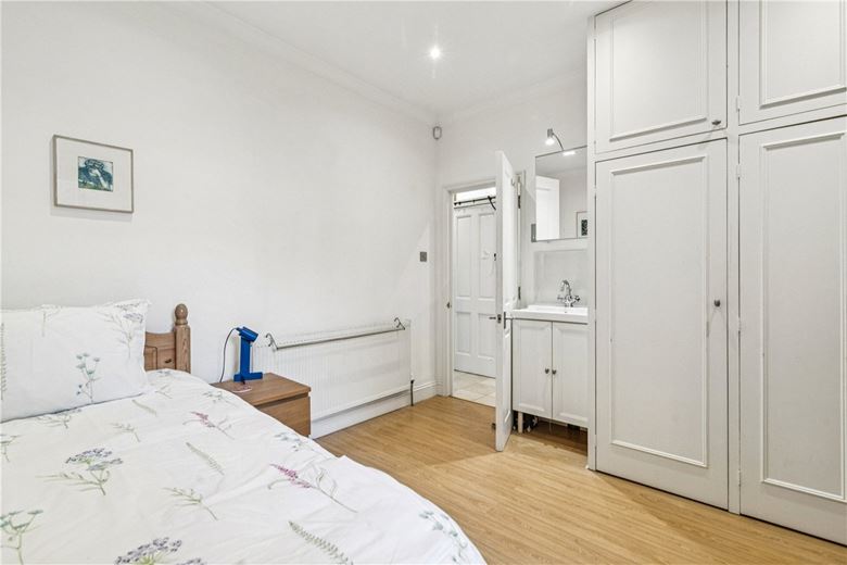2 bedroom flat, Wingrave Road, London W6 - Sold STC