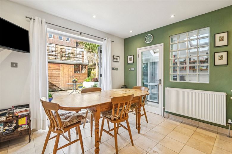 2 bedroom flat, Wingrave Road, London W6 - Sold STC