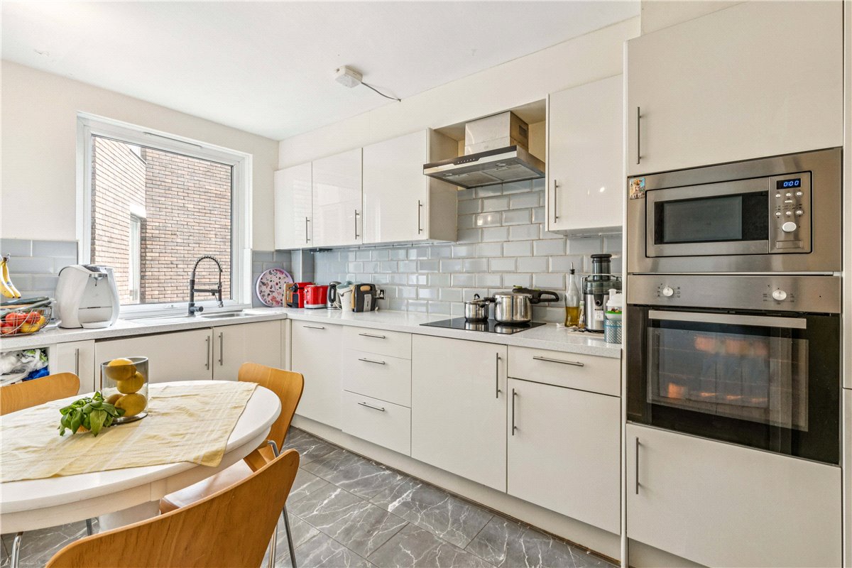 2 bedroom flat, Alder Lodge, 73 Stevenage Road SW6 - Sold STC