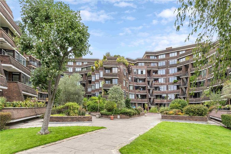 2 bedroom flat, Alder Lodge, 73 Stevenage Road SW6 - Sold STC