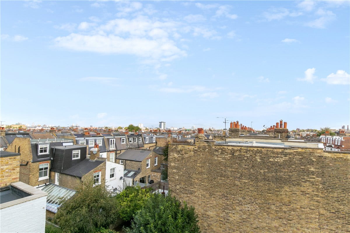 2 bedroom flat, Waldemar Avenue, London SW6 - Sold