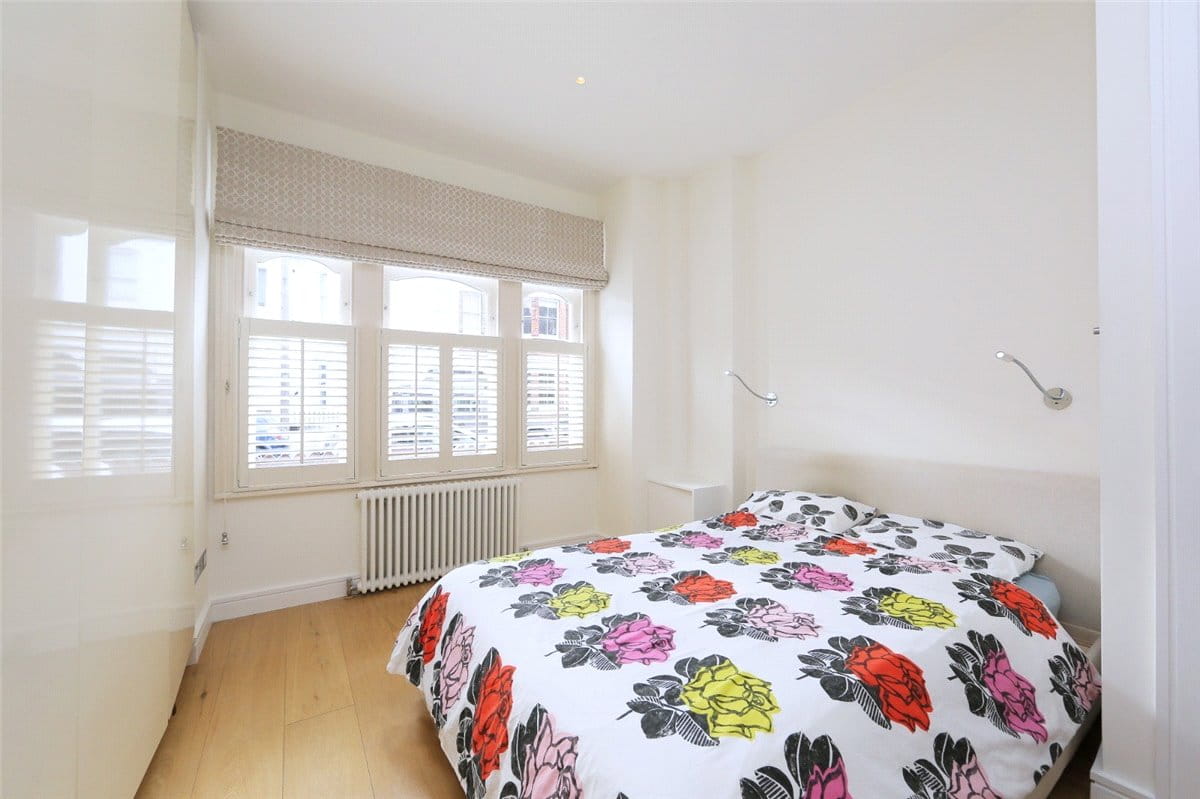 2 bedroom flat, Stephendale Road, London SW6 - Available