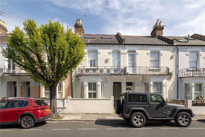2 bedroom flat, Hartismere Road, Hammersmith And Fulham SW6 - Sold STC