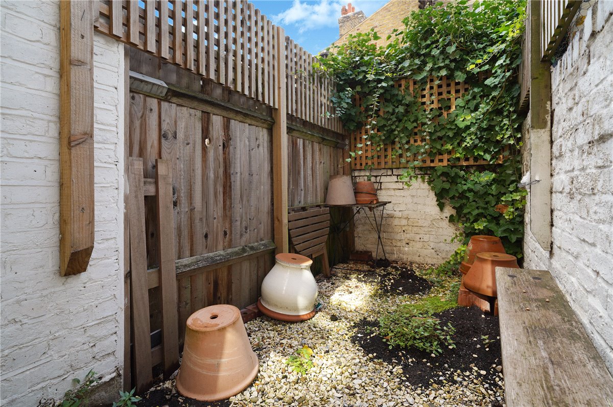 1 bedroom flat, Buer Road, London SW6 - Sold STC