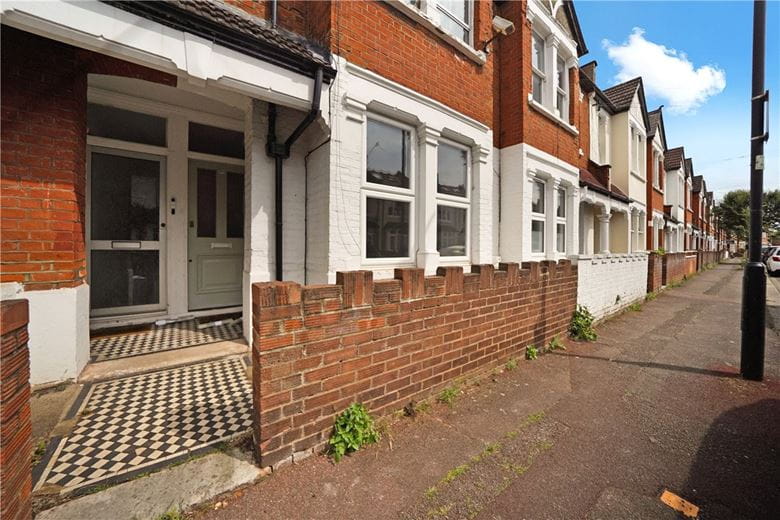 1 bedroom maisonette, Willow Vale, London W12 - Available
