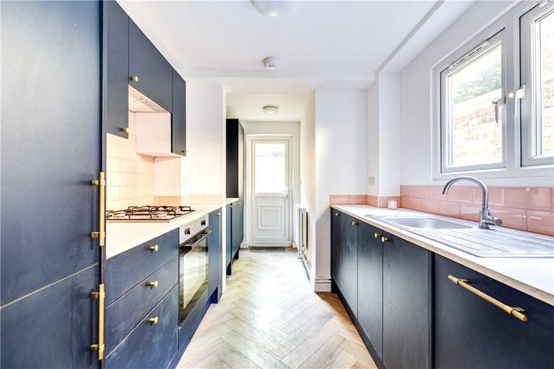 1 bedroom maisonette, Effie Road, London SW6 - Available