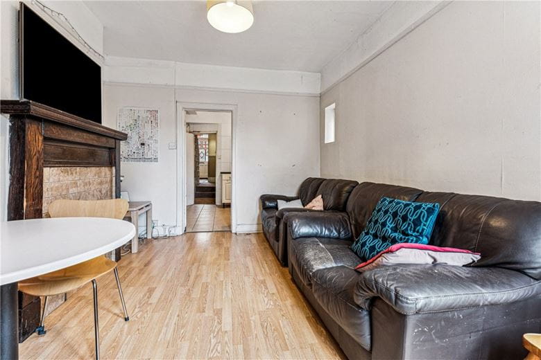 6 bedroom house, Niton Street, London SW6 - Available