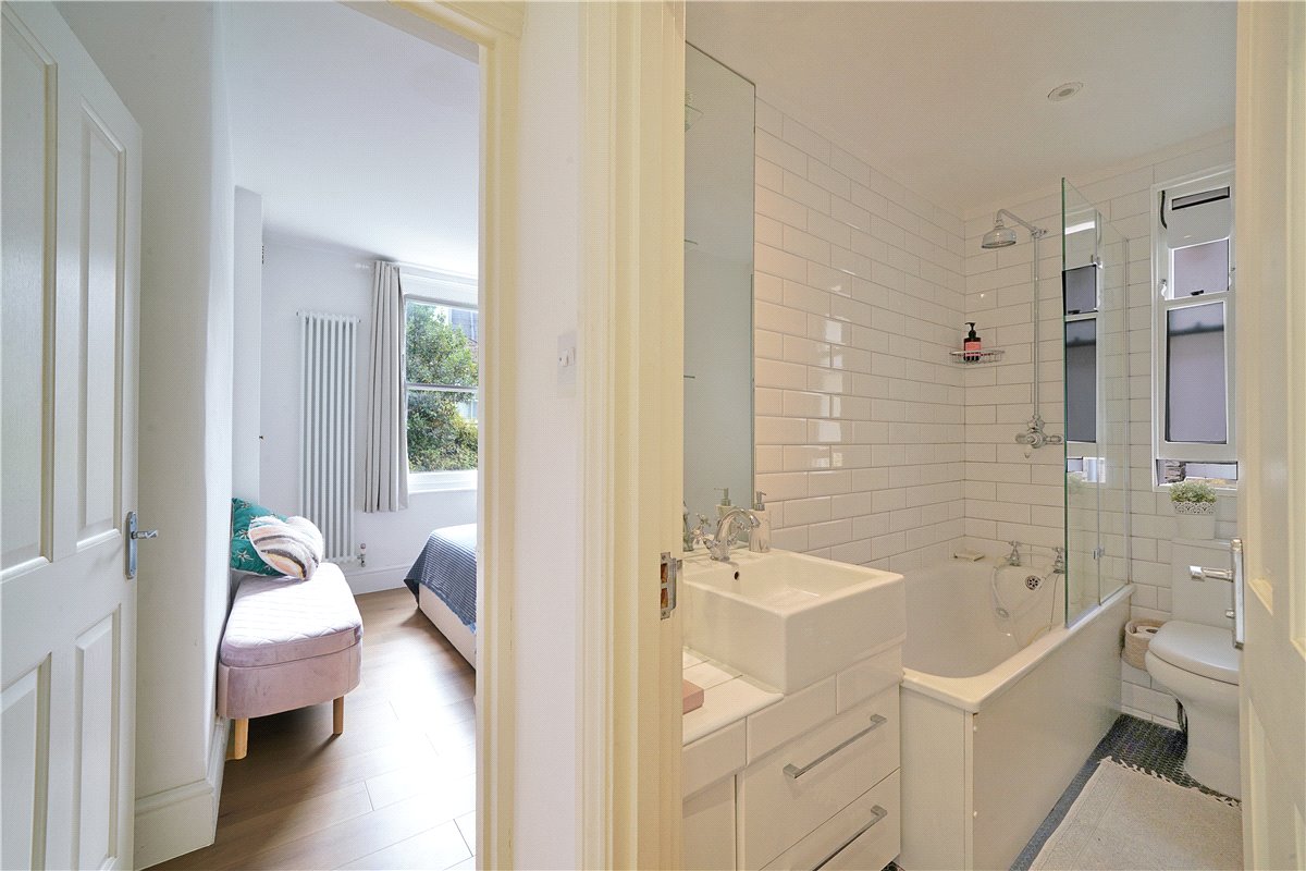 2 bedroom flat, Mirabel Road, London SW6 - Sold STC