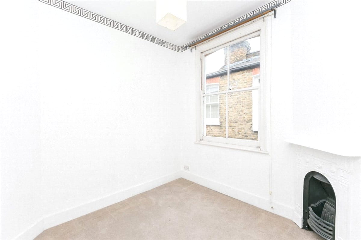 2 bedroom maisonette, Edenvale Street, London SW6 - Available