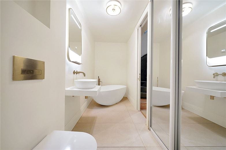 3 bedroom house, Cortayne Road, London SW6 - Available