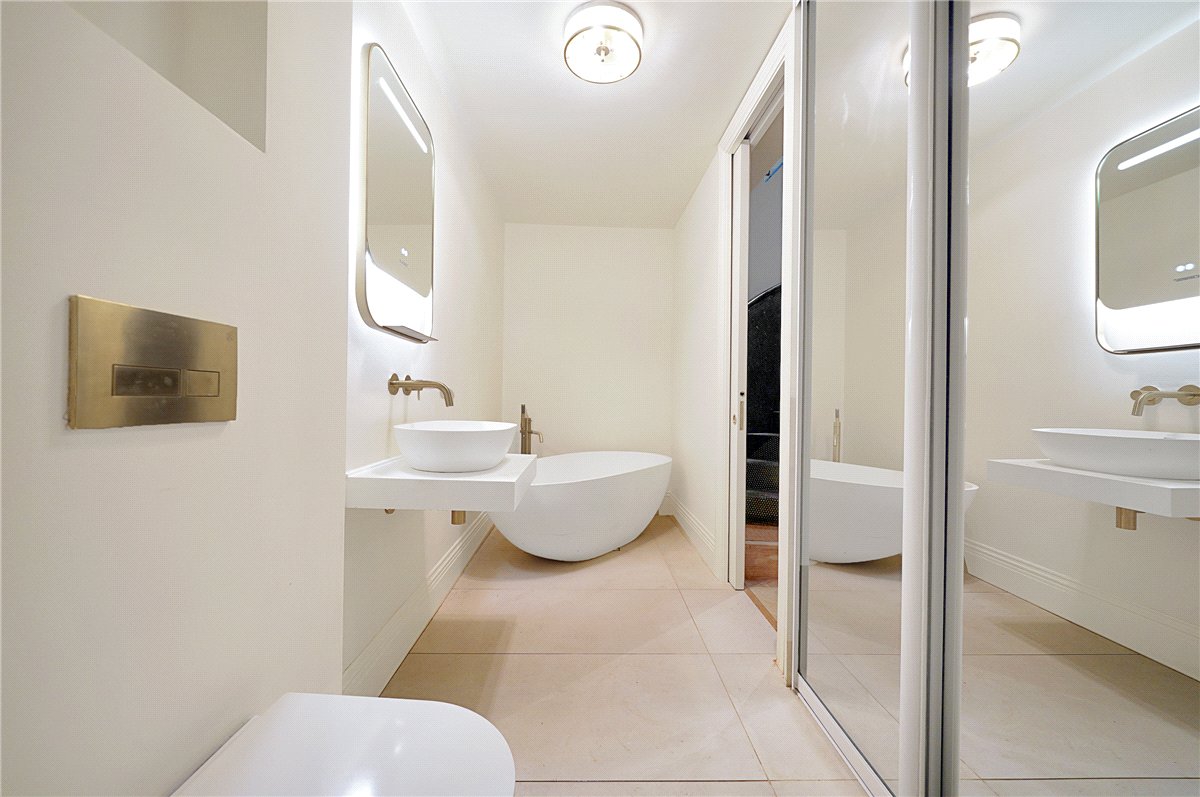 3 bedroom house, Cortayne Road, London SW6 - Available