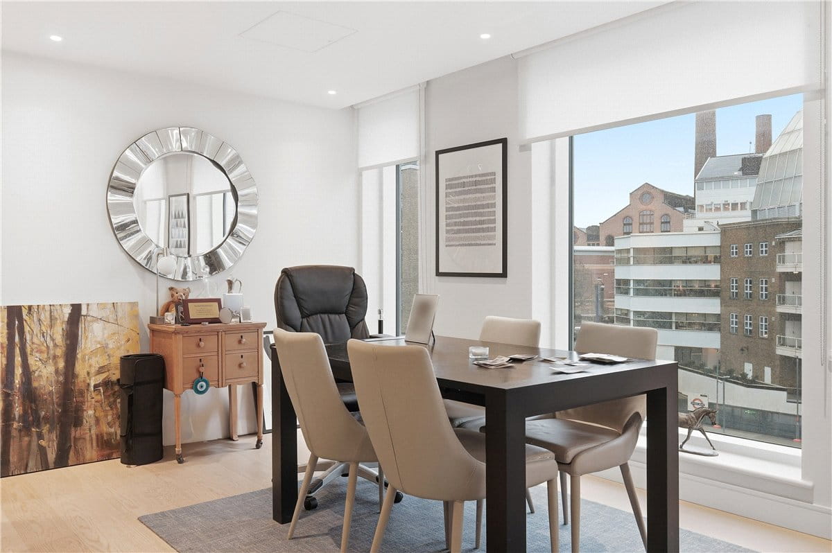 1 bedroom flat, Park Street, London SW6 - Available