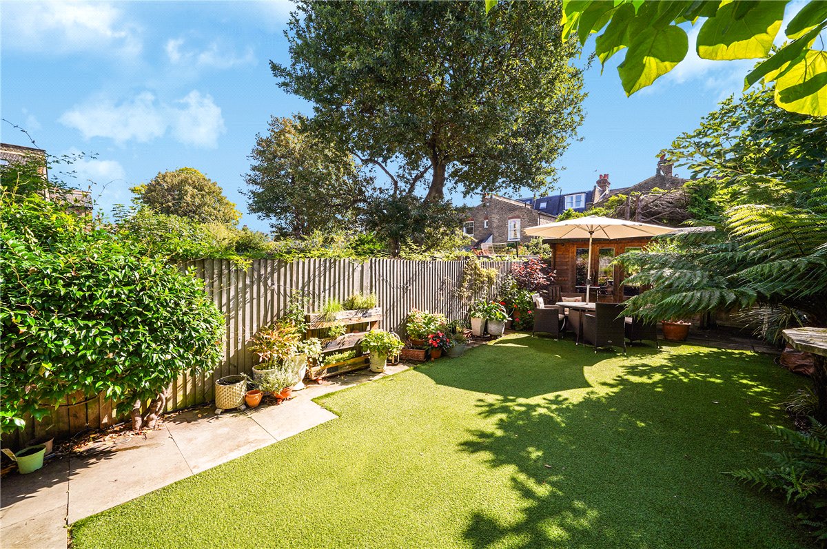 5 bedroom house, Inglethorpe Street, London SW6 - Available