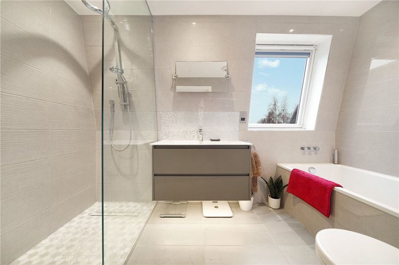 5 bedroom house, Inglethorpe Street, London SW6 - Available