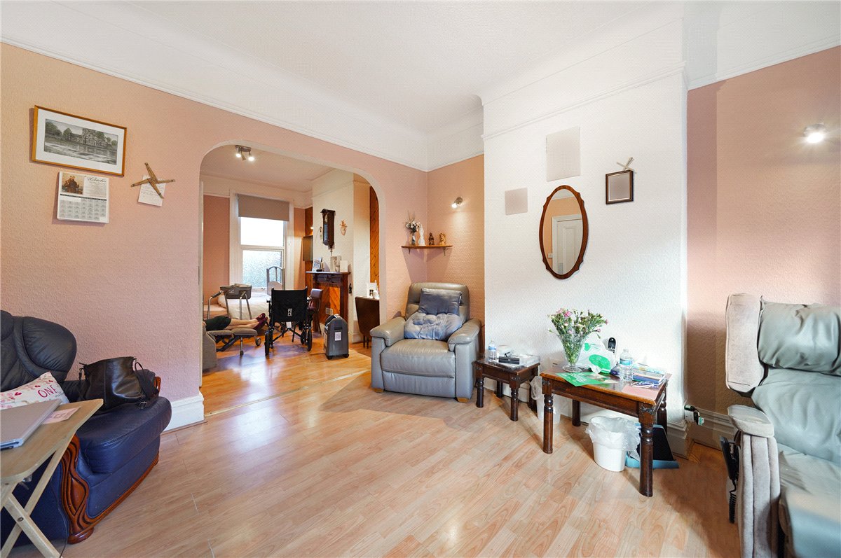 3 bedroom house, Burnfoot Avenue, London SW6 - Available
