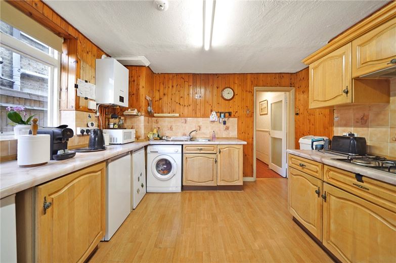 3 bedroom house, Burnfoot Avenue, London SW6 - Available