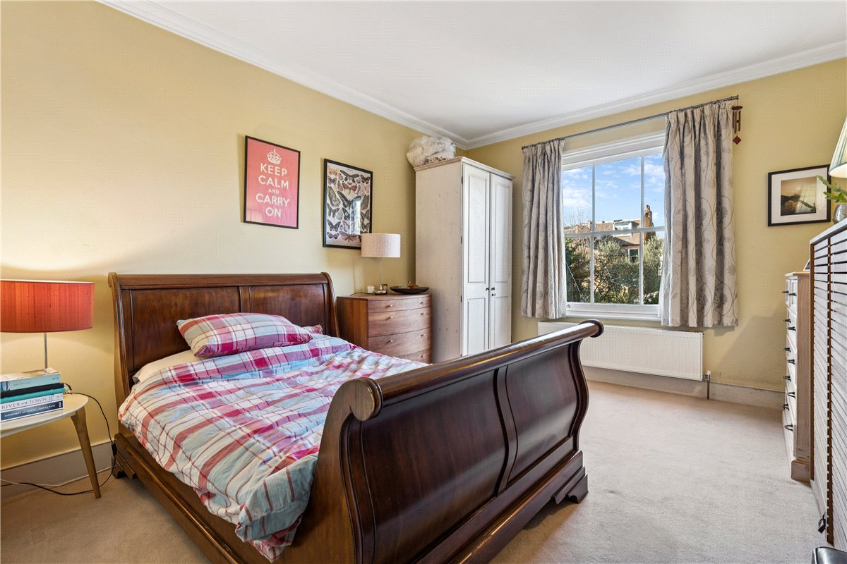 6 bedroom house, Queensmill Road, London SW6 - Available