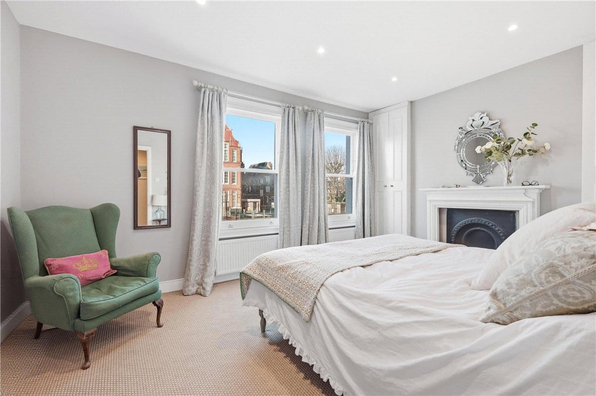 6 bedroom house, Delaford Street, London SW6 - Available