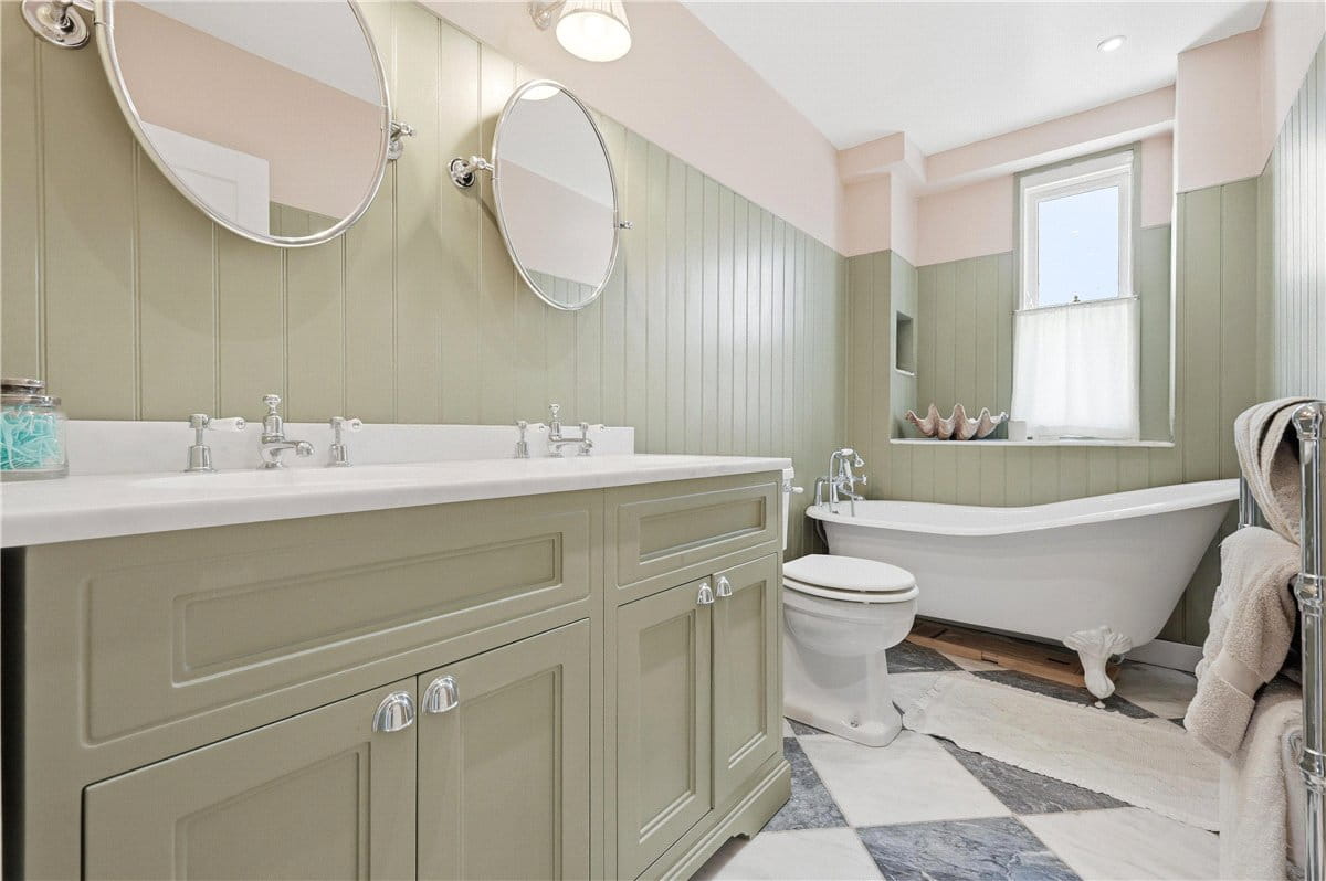 6 bedroom house, Delaford Street, London SW6 - Available