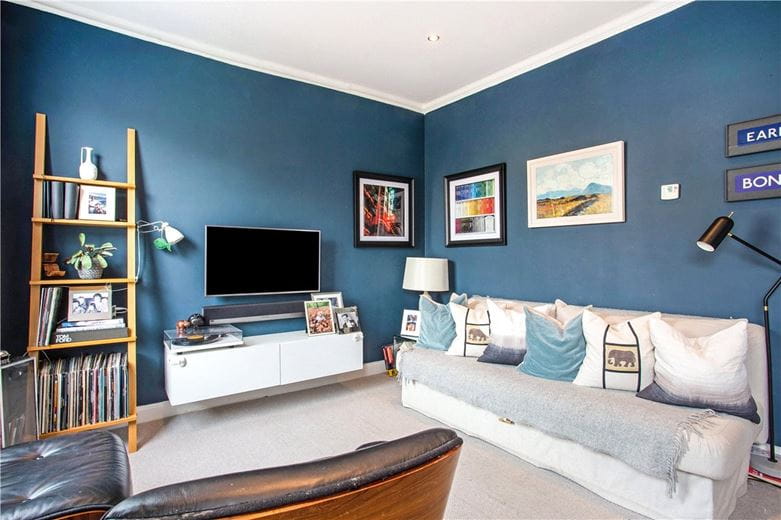 2 bedroom flat, Bishops Road, London SW6 - Available