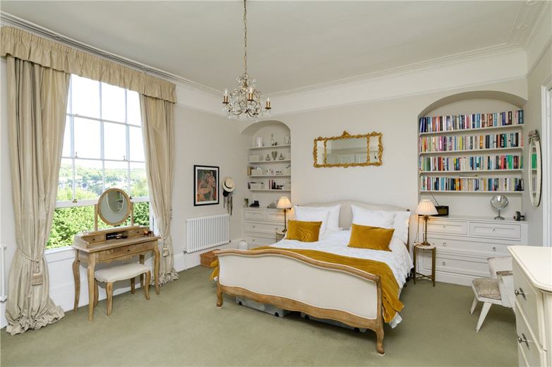 4 bedroom house, Ainslies Belvedere, Bath BA1 - Sold