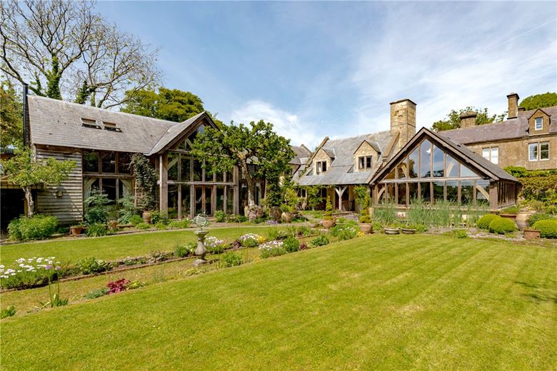 5 bedroom house, Church Road, Biddestone SN14 - Available