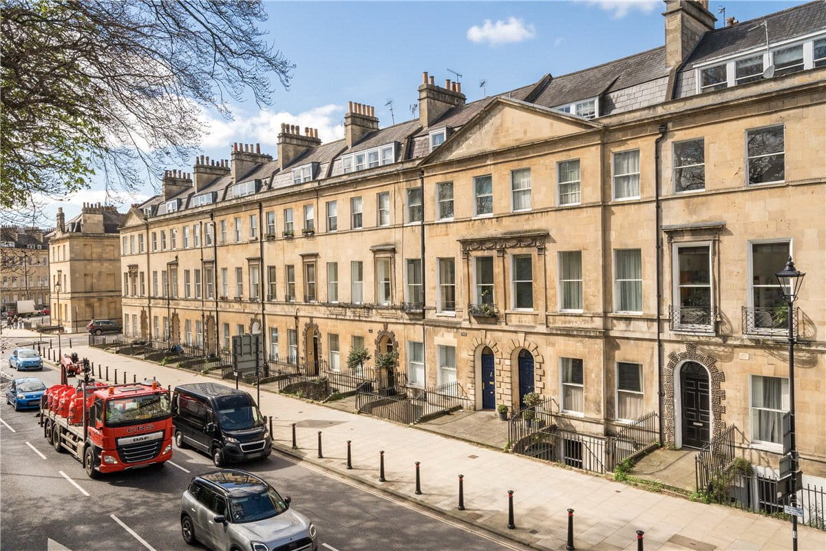 7 bedroom house, Sydney Place, Bath BA2 - Available