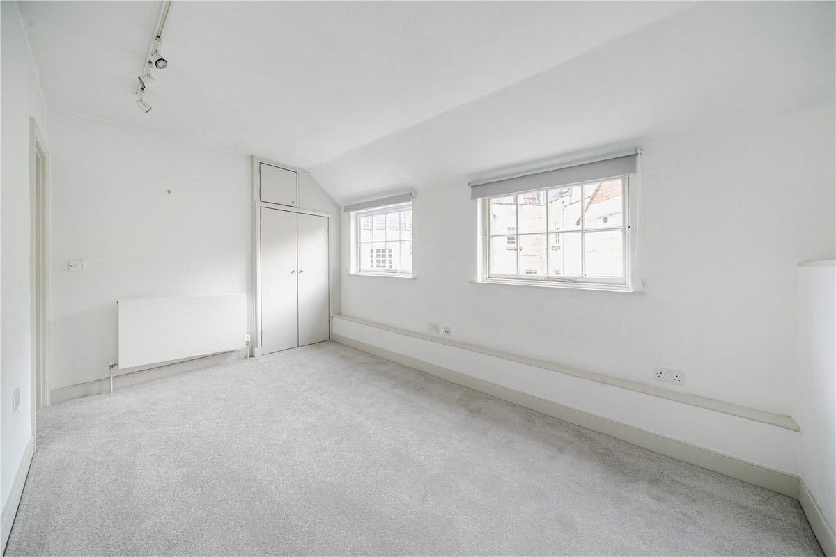 2 bedroom maisonette, Monmouth Street, Bath BA1 - Sold STC