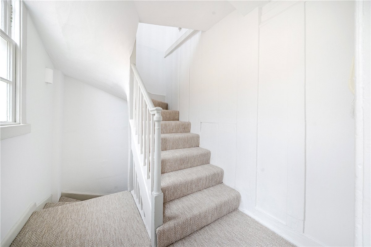 2 bedroom maisonette, Monmouth Street, Bath BA1 - Sold STC