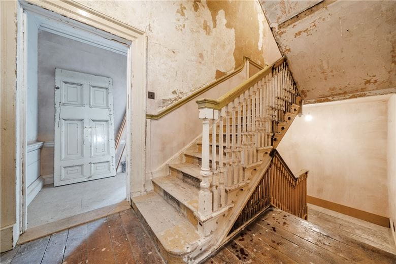 7 bedroom house, Bladud Buildings, Bath BA1 - Available