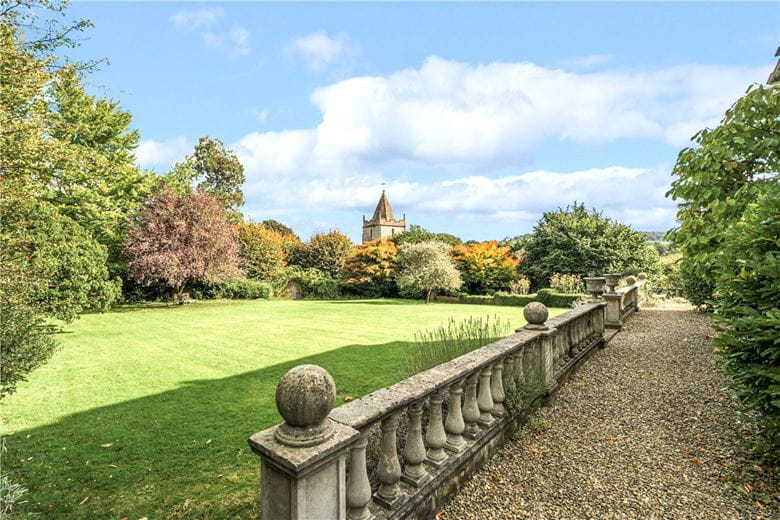 6 bedroom house, Corston, Bath BA2 - Available