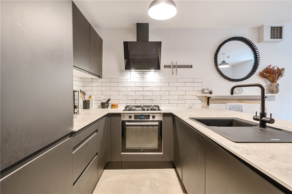 1 bedroom flat, Oxford Row, Bath BA1 - Sold STC