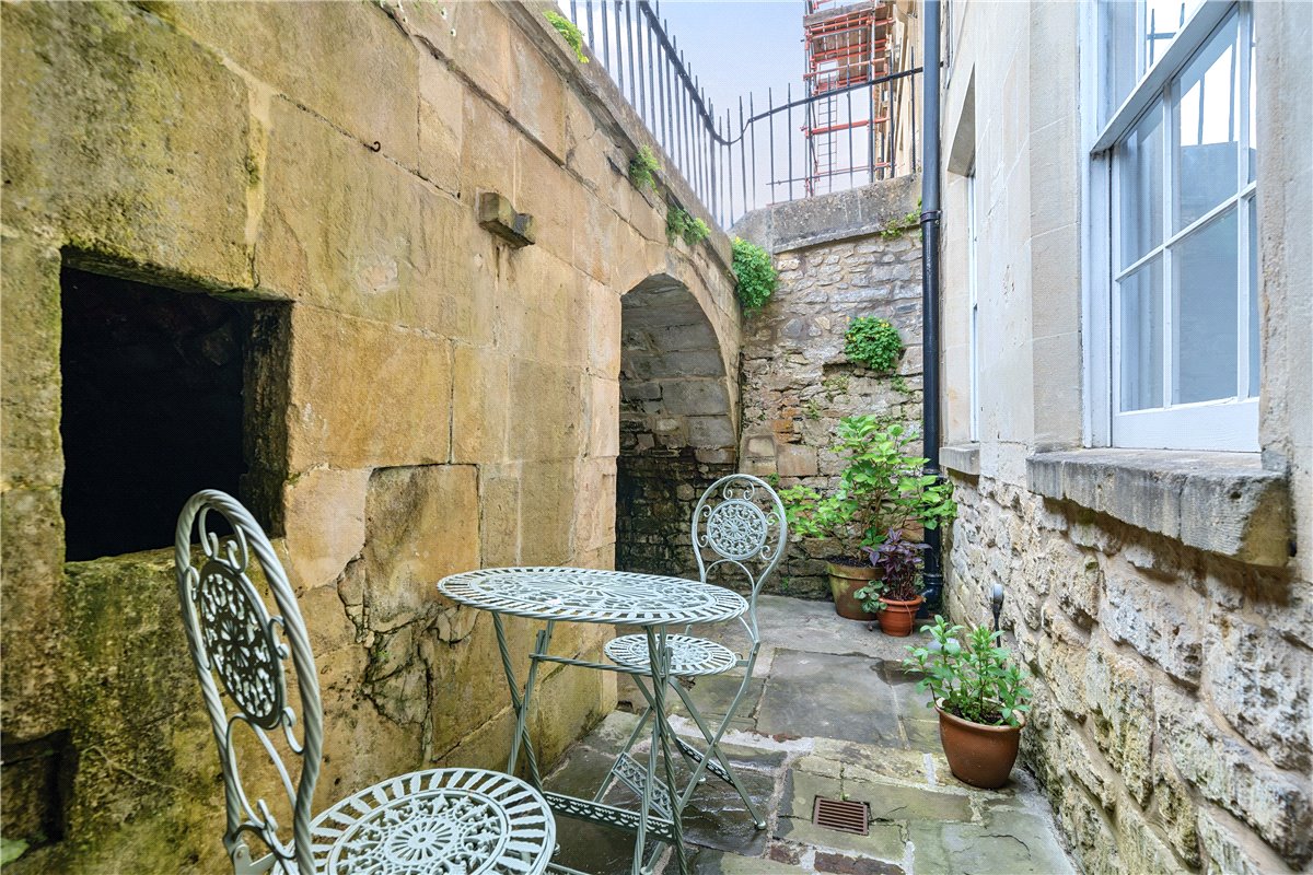 1 bedroom flat, Oxford Row, Bath BA1 - Sold STC