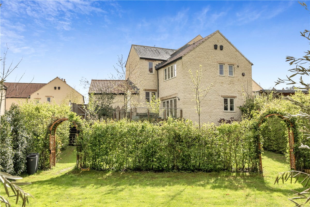 5 bedroom house, Hawkers Yard, Batheaston BA1 - Available
