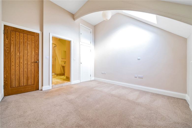 3 bedroom flat, West Avenue, Bath BA2 - Sold
