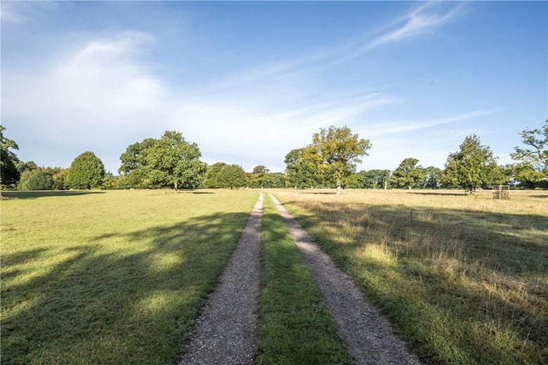 2 bedroom house, Stourton, Warminster BA12 - Available