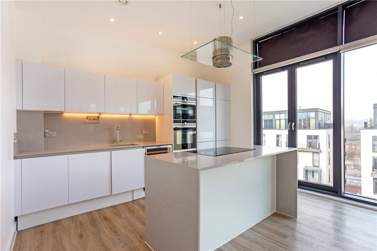 2 bedroom maisonette, Percy Terrace, Bath BA2 - Sold