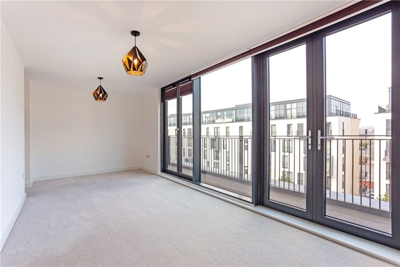 2 bedroom maisonette, Percy Terrace, Bath BA2 - Sold