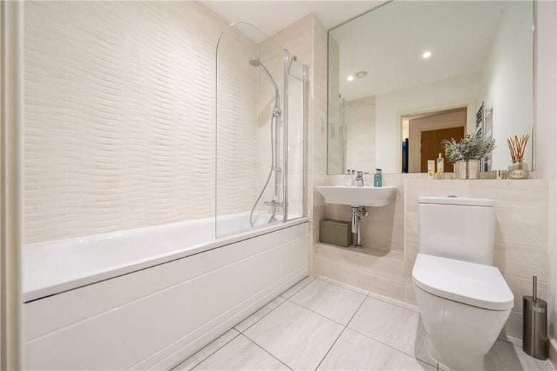 2 bedroom flat, Percy Terrace, Bath BA2 - Available