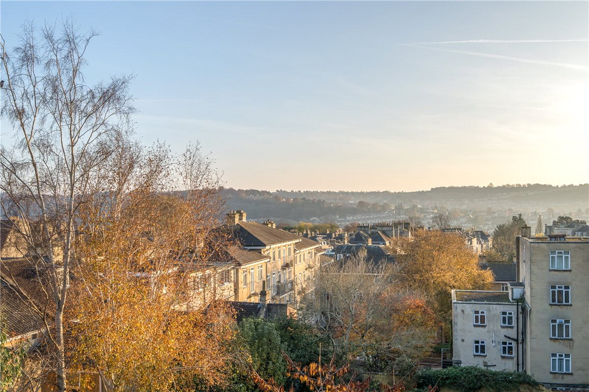 3 bedroom house, Northampton Street, Bath BA1 - Sold