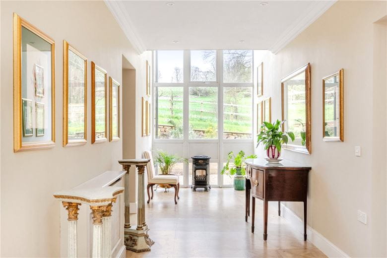 8 bedroom house, Rock Road, Wick BS30 - Available