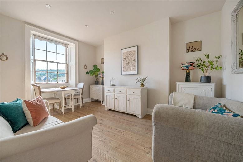 2 bedroom flat, Manvers Street, Bath BA1 - Available