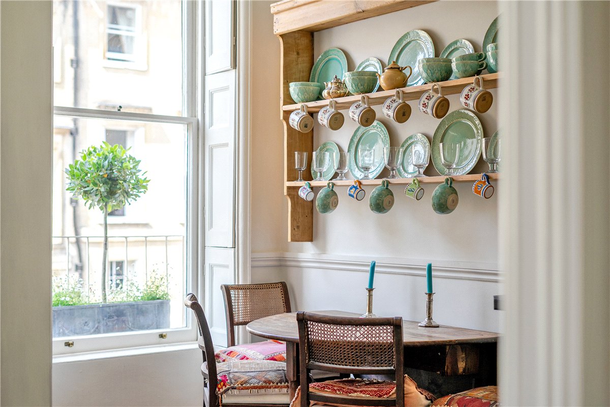 1 bedroom flat, Russell Street, Bath BA1 - Available