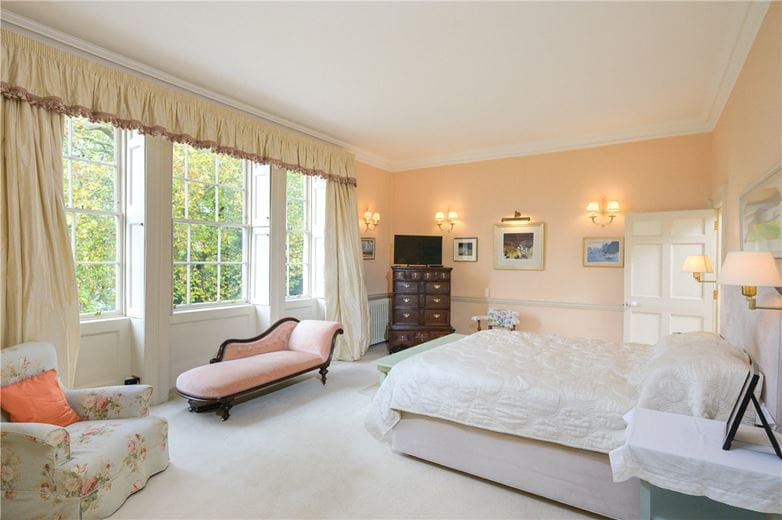 5 bedroom house, Queens Parade, Bath BA1 - Available